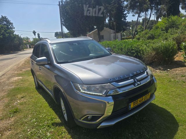 מודעת רכב מיצובישי אאוטלנדר 1