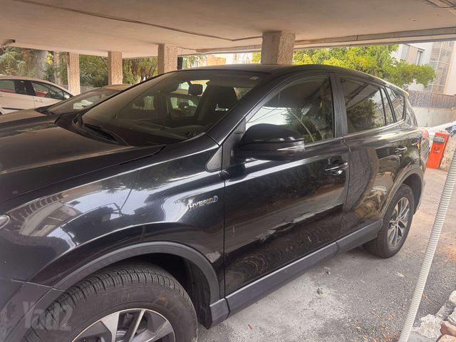 מודעת רכב טויוטה RAV4