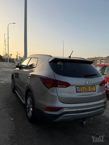 יונדאי סנטה פה