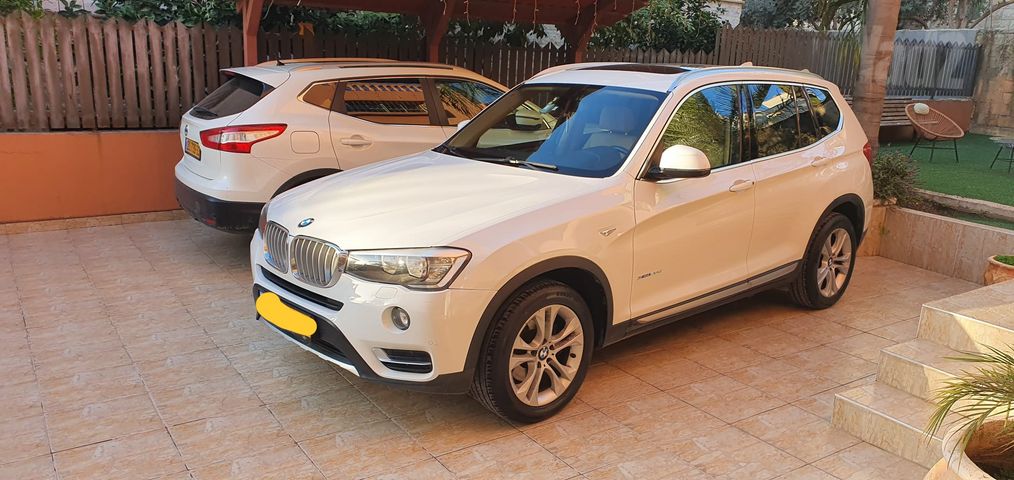 ב מ וו X3