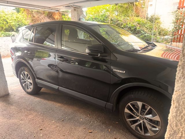 טויוטה RAV4