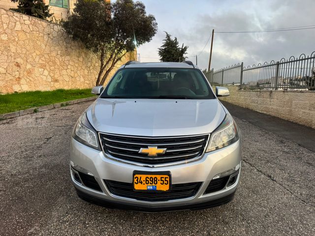 שברולט טראוורס