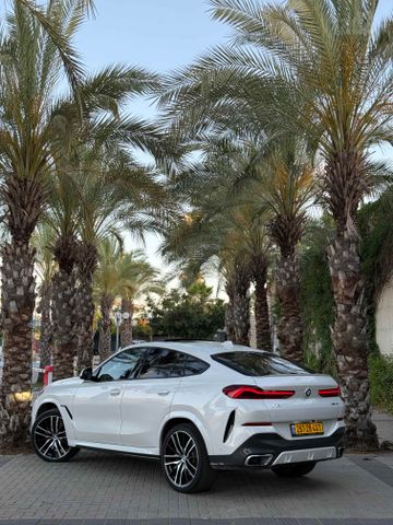 ב מ וו X6