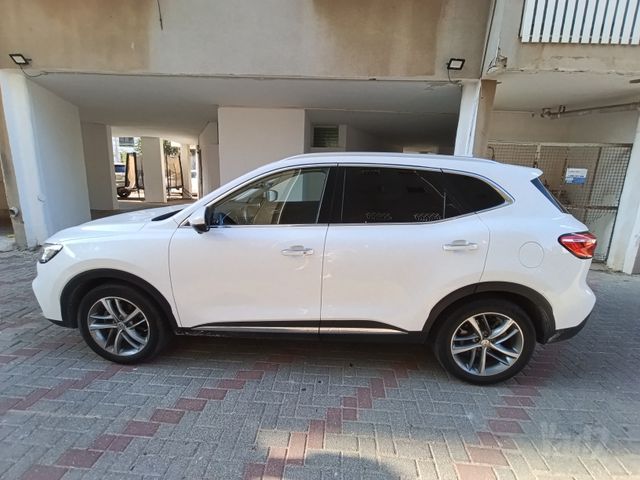 אם ג'י EHS PHEV