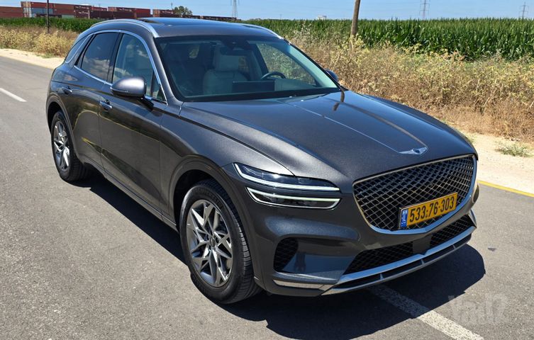 ג'נסיס GV70