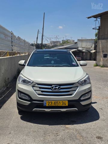 יונדאי סנטה פה