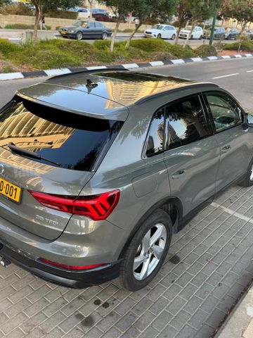 אאודי Q3