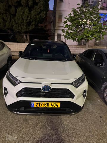 טויוטה RAV4