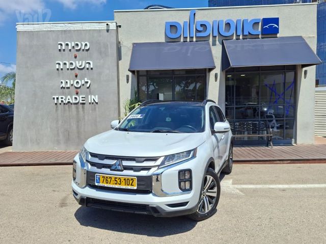 מודעת רכב מיצובישי ASX