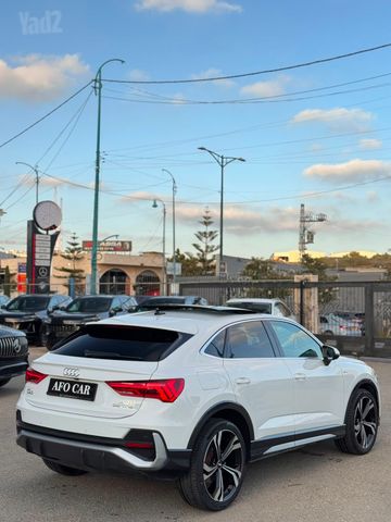 אאודי Q3