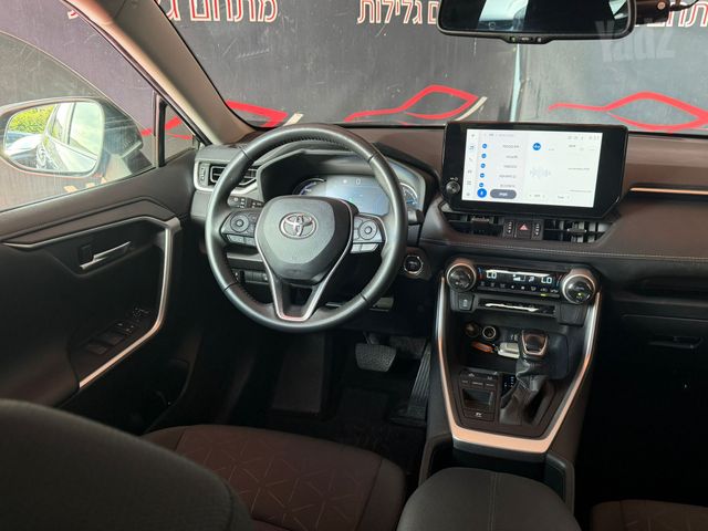 טויוטה RAV4