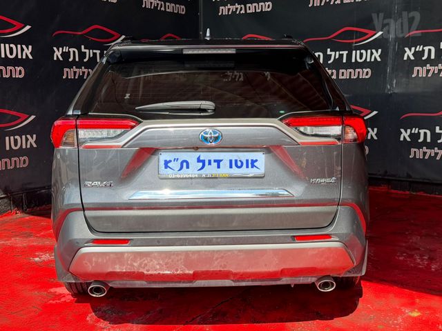 טויוטה RAV4