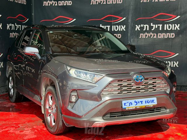 טויוטה RAV4