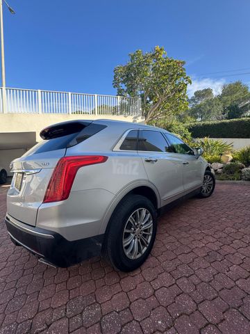 קאדילק XT5