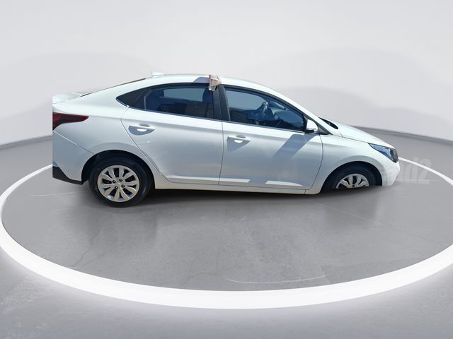 יונדאי אקסנט i25