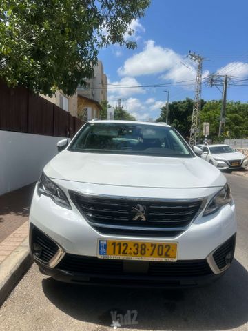 פיג'ו 5008