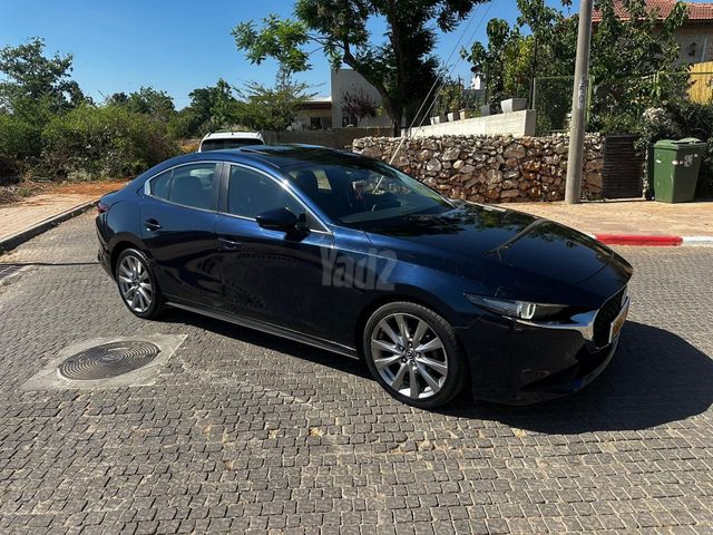 מאזדה 3