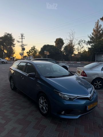טויוטה אוריס