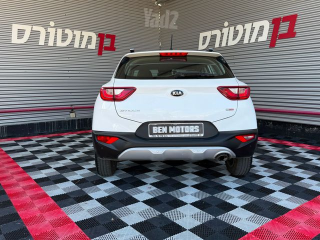 קיה סטוניק