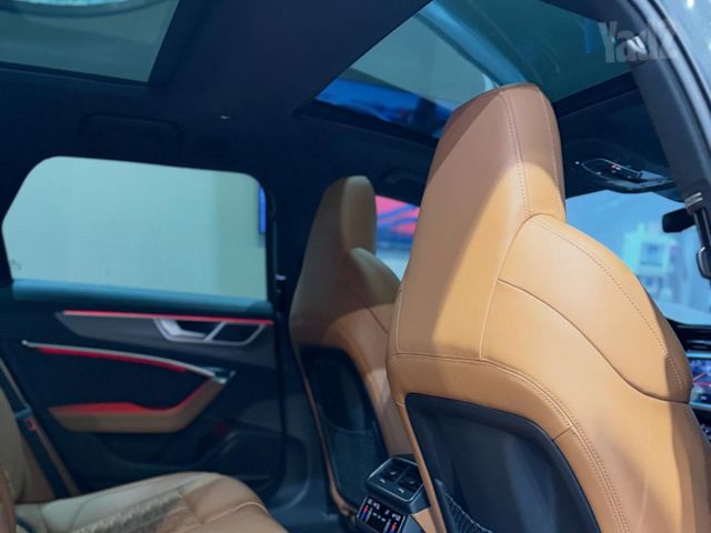 אאודי RS 6