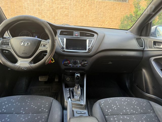 יונדאי i20