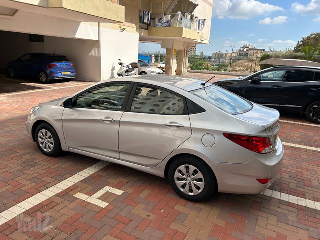 יונדאי אקסנט i25