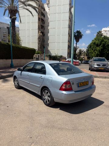 טויוטה קורולה