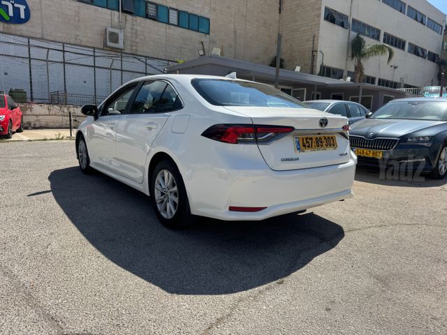 טויוטה קורולה