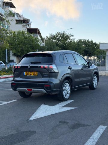 סוזוקי S-Cross