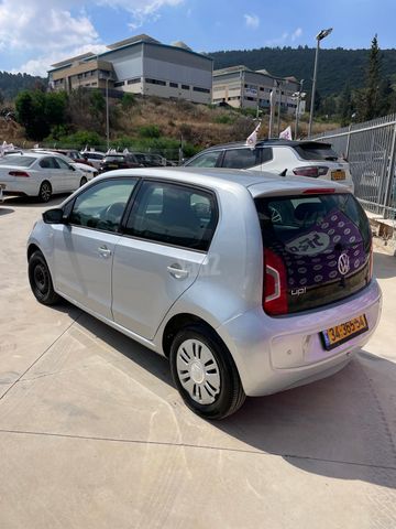 פולקסווגן אפ
