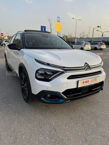 מודעת רכב סיטרואן e-C4