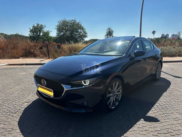 מאזדה 3