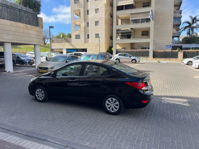יונדאי אקסנט i25