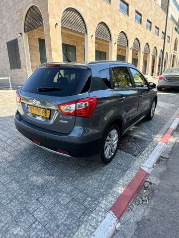 סוזוקי קרוסאובר