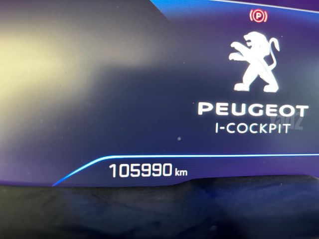 פיג'ו 3008