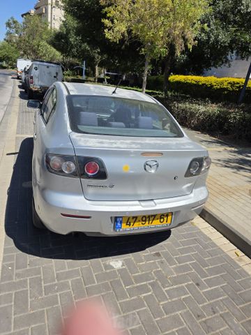מאזדה 3