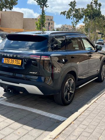 ג'אקו J7