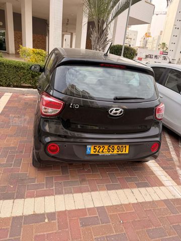 יונדאי i10