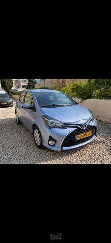 טויוטה יאריס