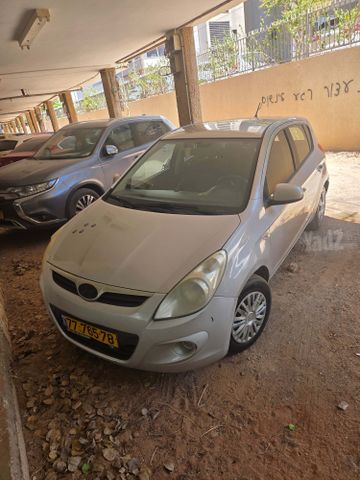 יונדאי i20
