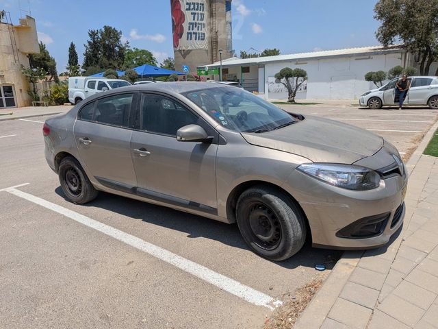 רנו פלואנס