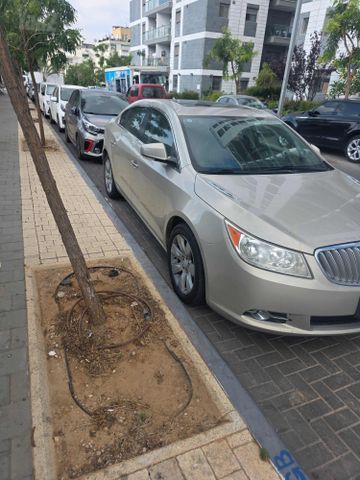 ביואיק לה-קרוס