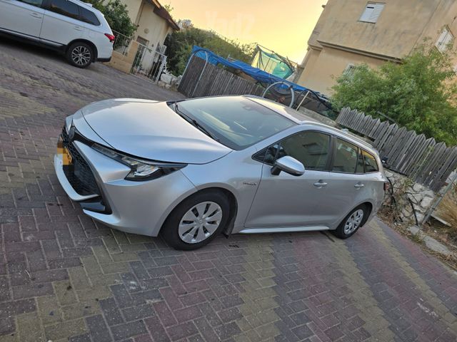 מודעת רכב טויוטה קורולה