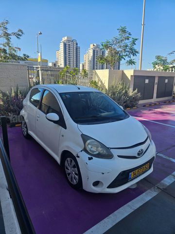 מודעת רכב טויוטה אייגו