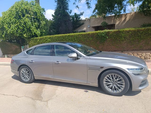 ג'נסיס G80