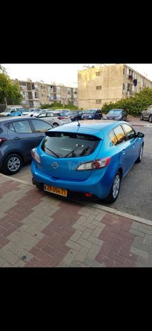 מאזדה 3