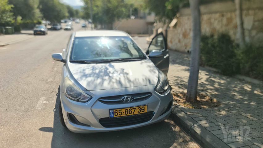 יונדאי אקסנט i25