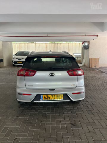 קיה נירו