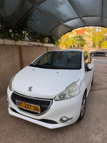 מודעת רכב פיג'ו 208