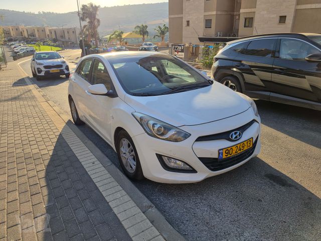 יונדאי i30